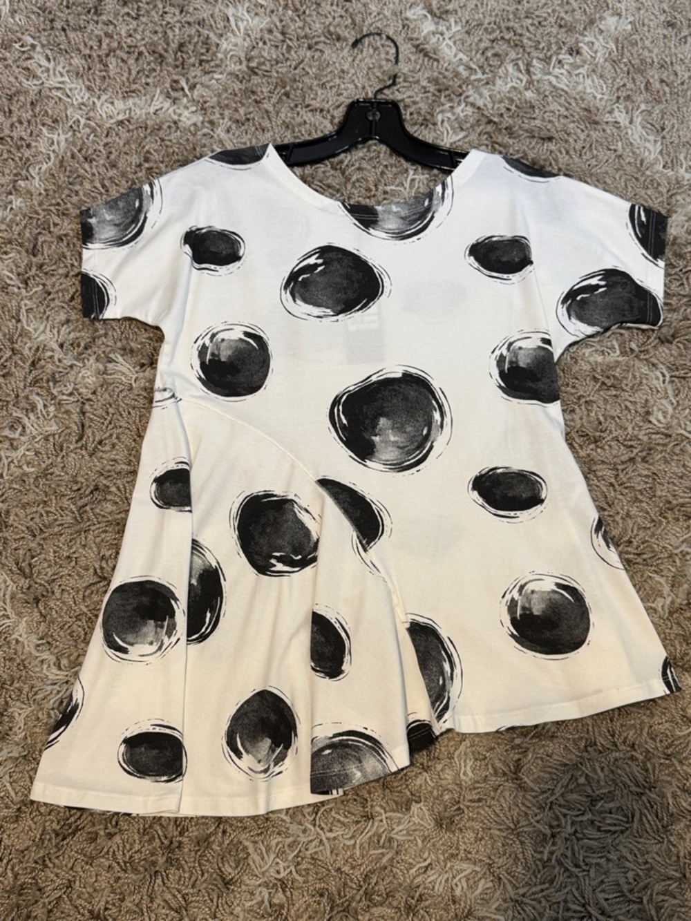 NWT Matthildur “Lizzie” Ivory Short-Sleeve Tunic with Black Abstract Dot Print - Picture 9 of 9